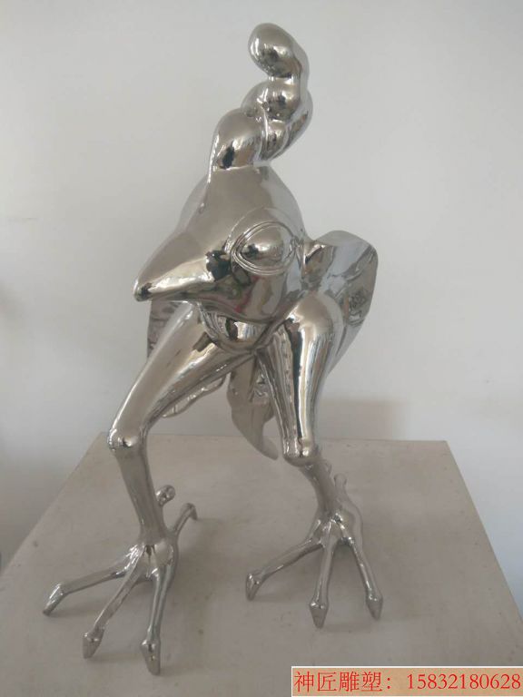 不锈钢青蛙雕塑创意
